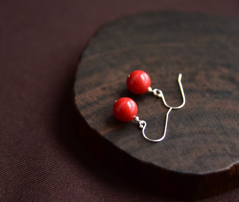 【大紅豆 】傳統硃砂紅紗闢邪擋煞925銀簡約耳墜耳環 - 耳環/耳夾/耳骨夾 - 其他材質 紅色