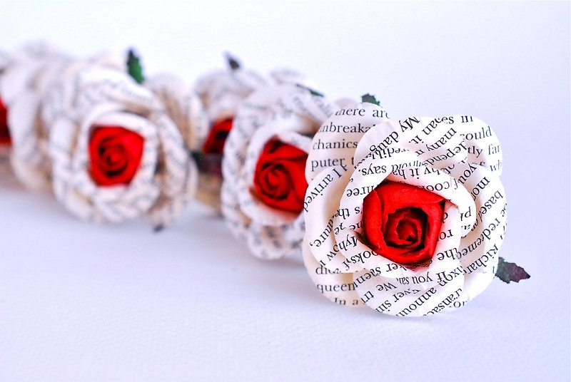 Paper Flower, 10 pieces mini rose size L size 4cm., 2 tone red newspaper color. - งานไม้/ไม้ไผ่/ตัดกระดาษ - กระดาษ สีแดง