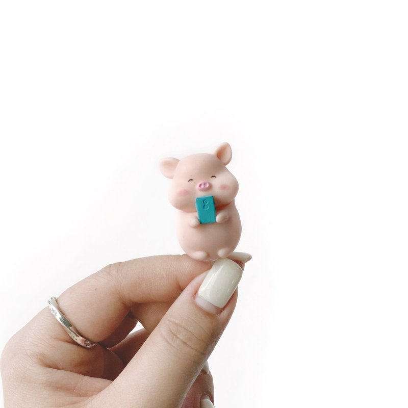 (現貨) 盆栽裝飾 可愛豬豬系列-3C成癮的豬豬 微景觀插飾 擺飾 - 擺飾/家飾品 - 樹脂 粉紅色