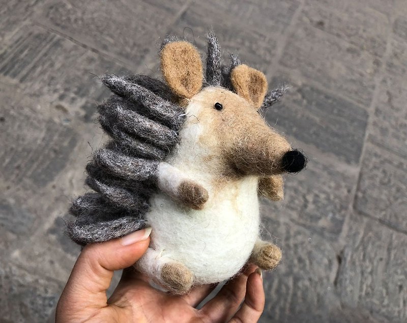 羊毛氈刺猬 可愛的動物玩偶 創意手工 濕氈工藝 羊毛工藝品裝飾品 - 公仔模型 - 羊毛 灰色