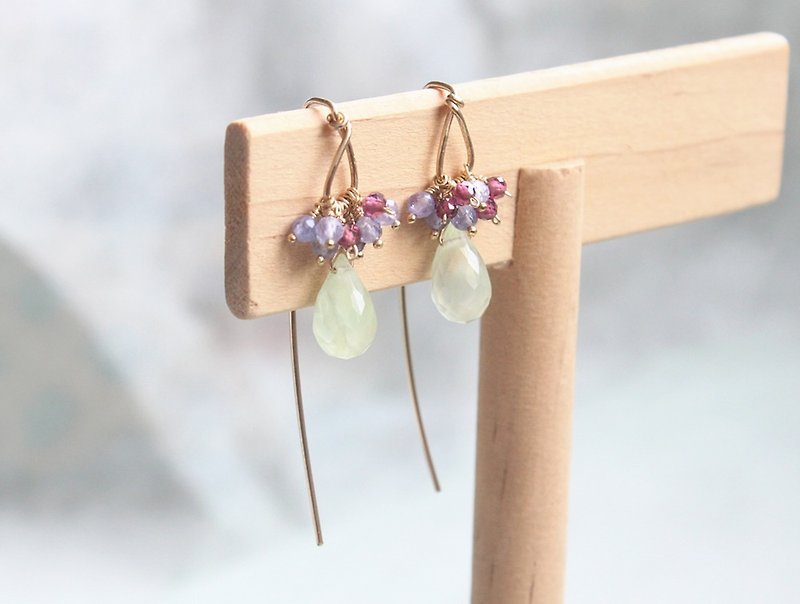 //Grape Stone Stone Stone Earrings // Spring Color 14KGF Gold Note Natural Stone Handmade