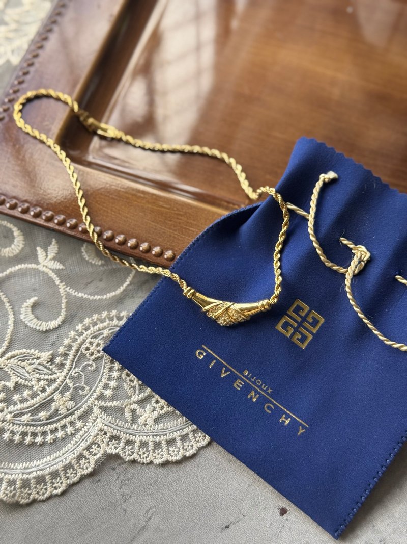中古正品 Givenchy 紀梵希 未使用 萊茵石鍍金項鏈 鎖骨鏈 禮物 - 項鍊 - 其他金屬 金色