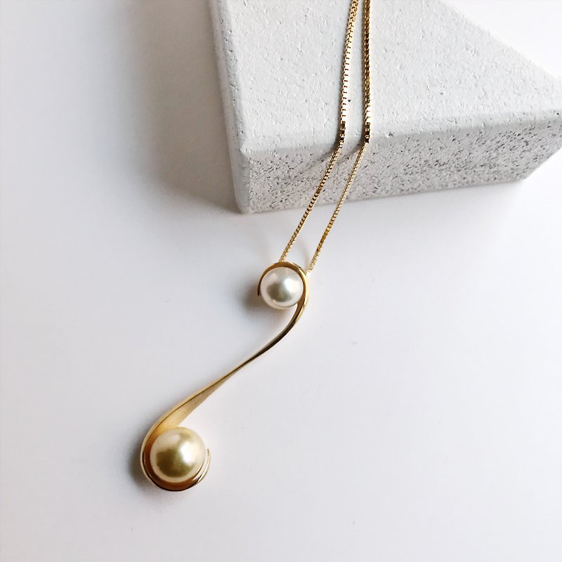 South Sea Pearl WAVE Necklace GOLD Color