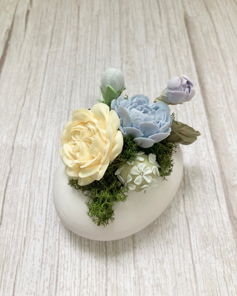 [Cream Soil Korean Squeeze Flower Diffuser Pot] Peony/Pink Yellow Austin Rose Oval Gypsum Basin - Plants - Clay Multicolor