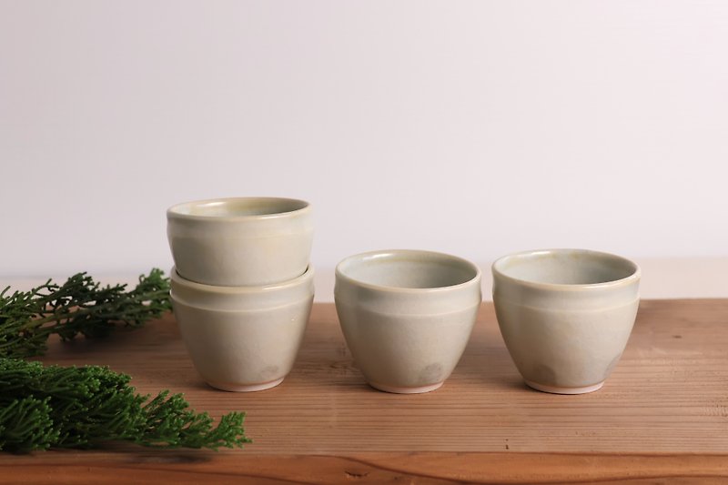 Azure plum gray small tea cup - Teapots & Teacups - Porcelain 