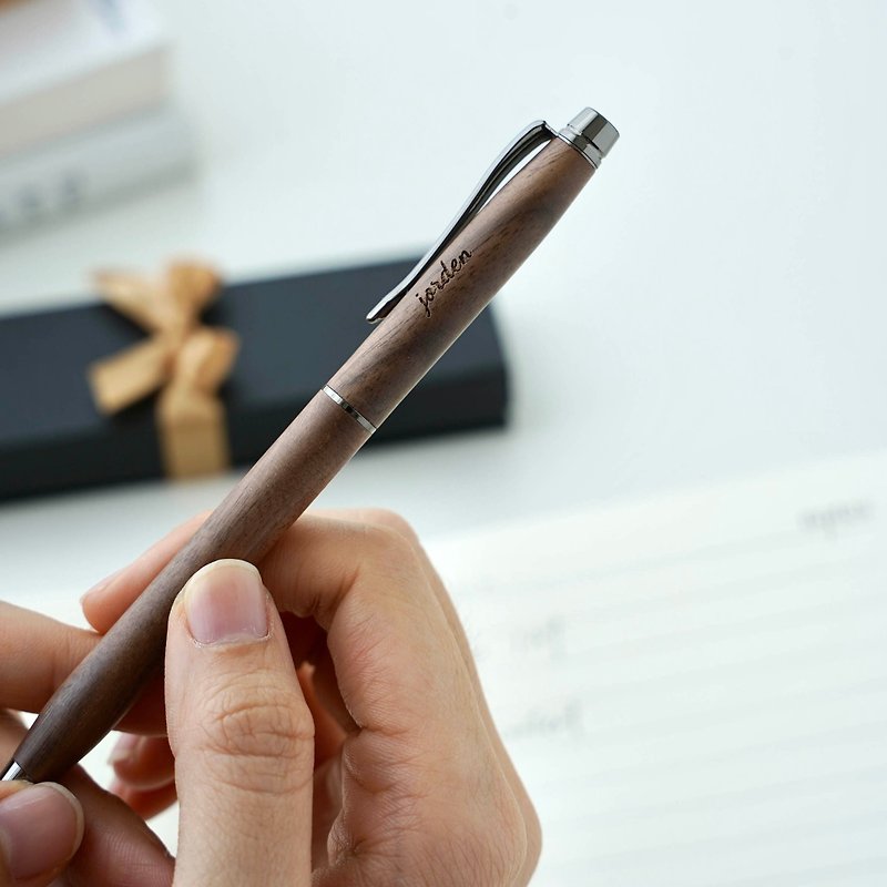 Personalized Wooden Twist Gel Pen(Walnut) - ปากกา - วัสดุอื่นๆ หลากหลายสี