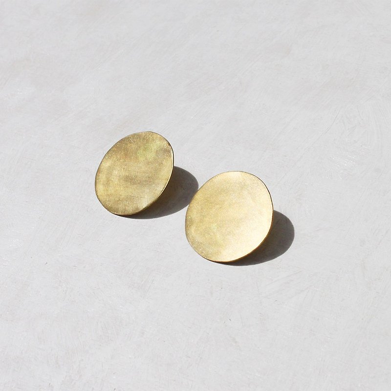 簡約黃銅中圓片耳環 - 925純銀耳針 - 耳環/耳夾 - 其他金屬 金色
