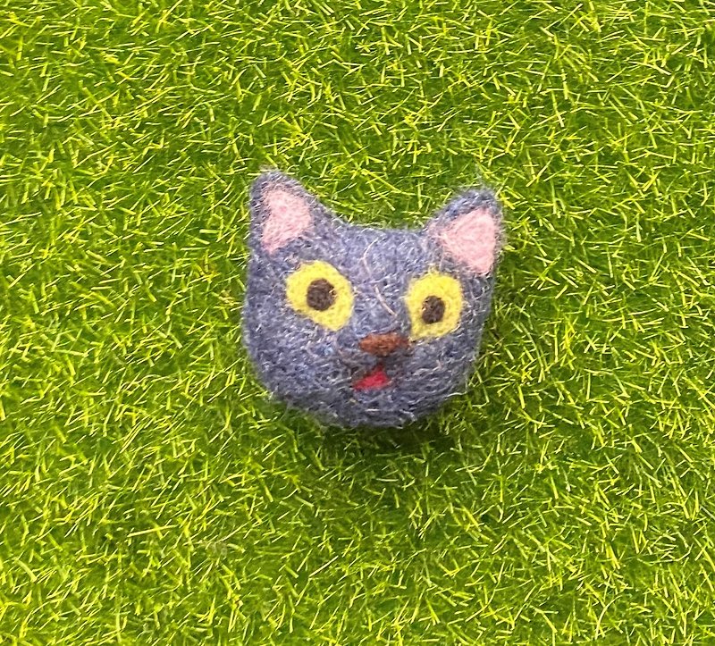 Cat Face No. 26 - Brooches - Wool 