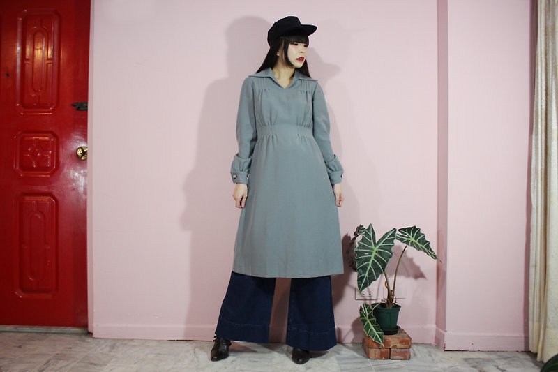 [Vintage洋裝](義大利製)優雅灰色獨特腰身車線設計長袖古著洋裝 - 連身裙 - 棉．麻 灰色