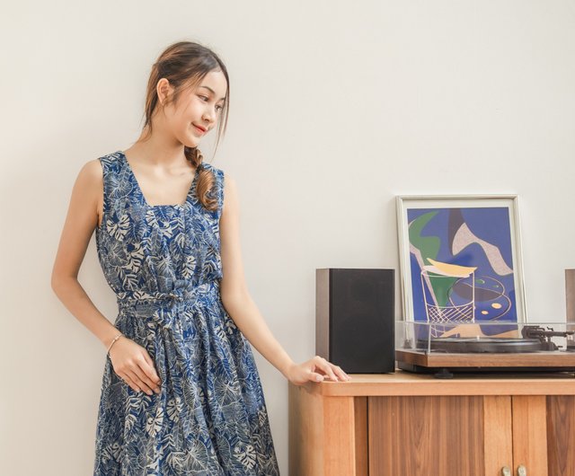 青と黒の花柄ノースリーブドレス 楽天市場】小花柄ワンピース ワンピース レディース 春 夏