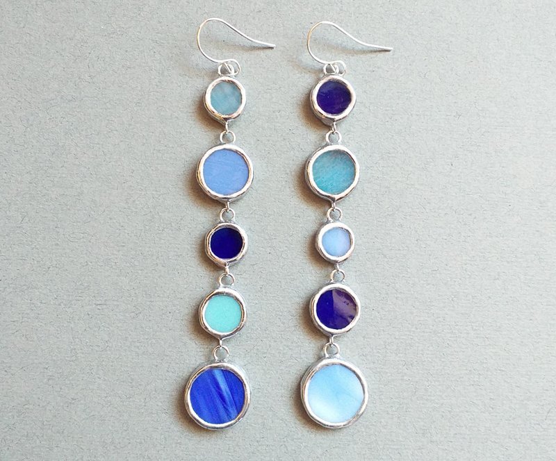 Long blue glass earrings - ต่างหู - แก้ว สีน้ำเงิน