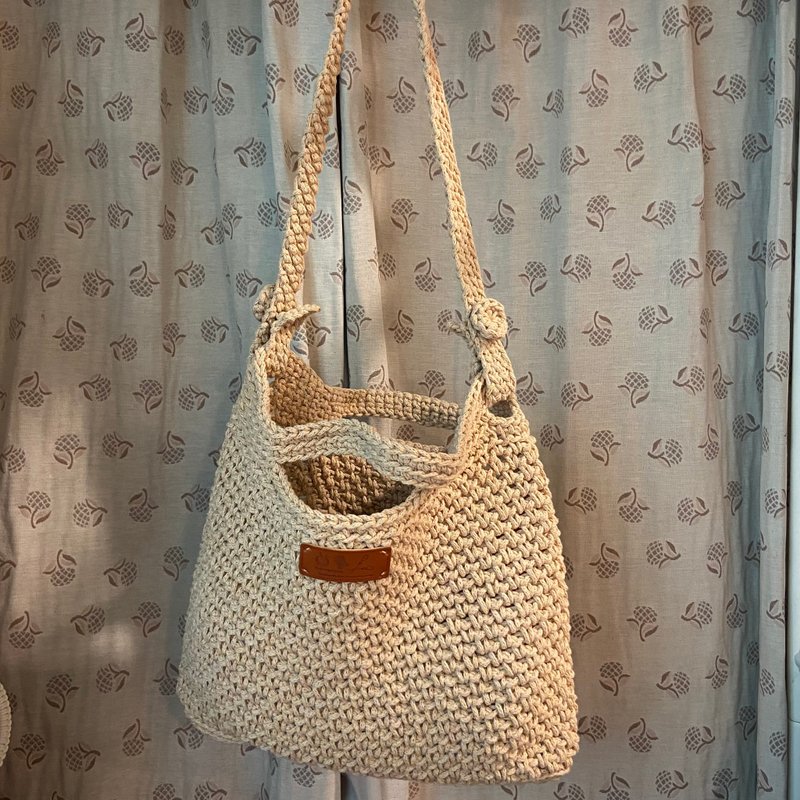 Pure cotton handwoven bag crochet shoulder bag/side backpack/handbag/tote bag linen color - กระเป๋าแมสเซนเจอร์ - วัสดุอื่นๆ สีกากี