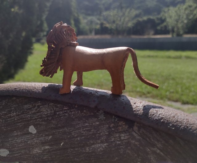 白雪姫 動物彫刻 ピアノの置き物