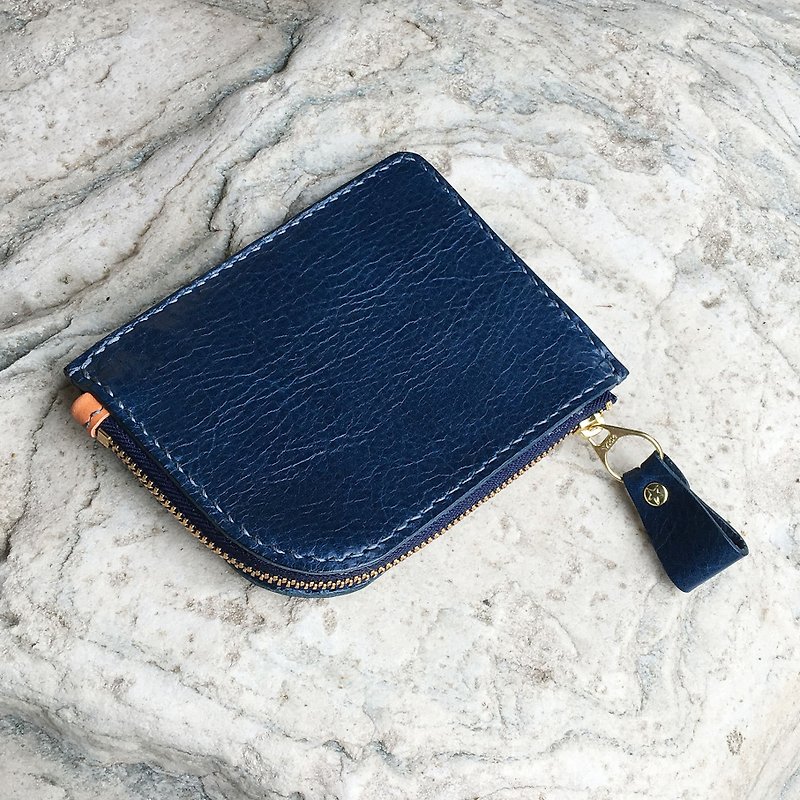 Small curved leather wallet British blue - กระเป๋าสตางค์ - หนังแท้ สีน้ำเงิน