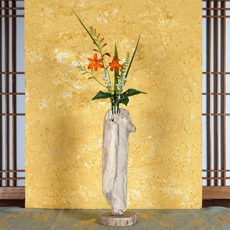 お気に入りの季節の花を飾って気持ちの良い空間を作ってみませんか　流木の花器、木の花瓶、花器、小さな花瓶、１０８ - 花瓶/花器 - 木頭 咖啡色