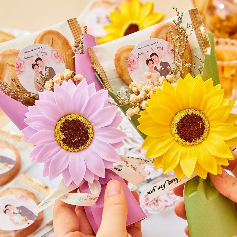 Recommend small return gifts: Butterfly puff pastry with thank you dried flowers set. Customized portrait illustration design. - เค้กและของหวาน - วัสดุอื่นๆ 