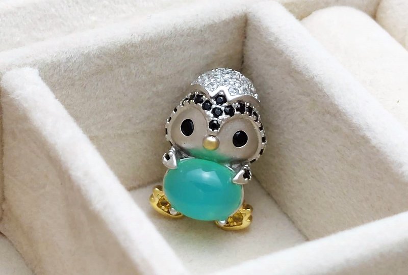 Light jewelry and jade | Cute penguin princess pendant | Australian jade - Necklaces - Jade 