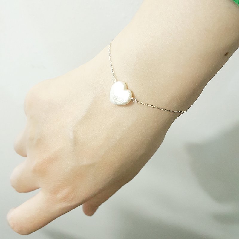 ILoveU: Silver bracelet with Natural heart shaped Freshwater Pearl (valentine) - Bracelets - Pearl White
