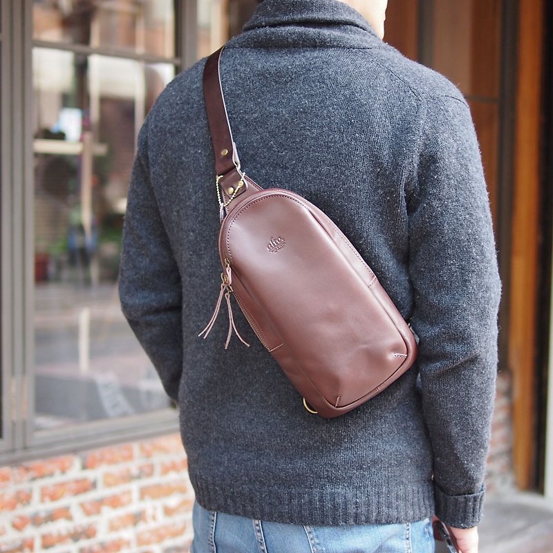 Urban Adventure Japanese Leather Side Backpack Made in Japan by by ALTO - กระเป๋าแมสเซนเจอร์ - หนังแท้ 