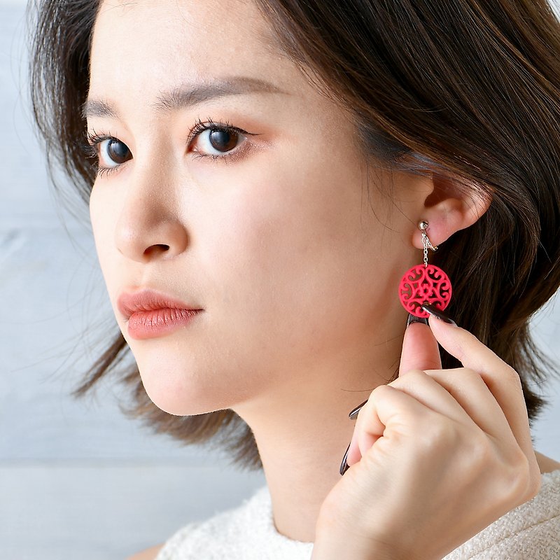 Plastic Earrings & Clip-ons Red - Arabesque earrings, 3D Design and 3D Printed, Light and not tiring. Auspicious.