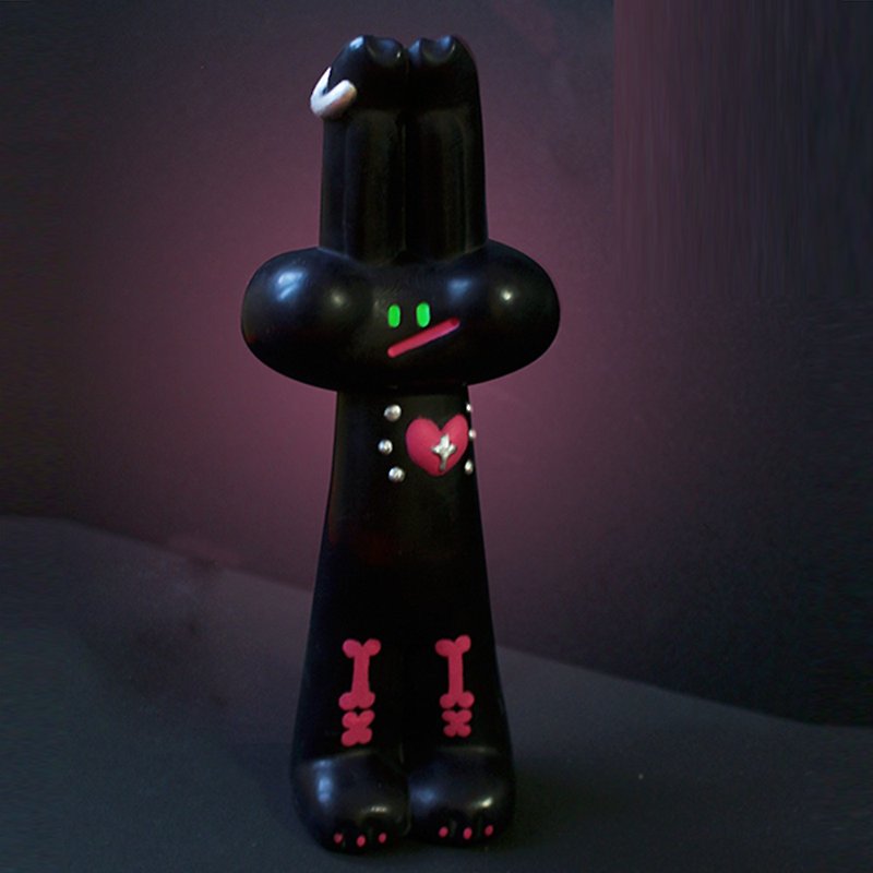 搖滾骨頭TOU 茉莉 粉紅胡椒  手作香氛蠟燭 - 香氛蠟燭/燭台 - 蠟 黑色