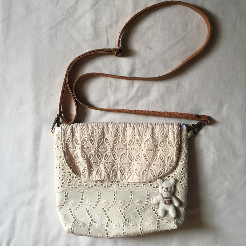lace bag with camera bear - Messenger Bags & Sling Bags - Cotton & Hemp Khaki
