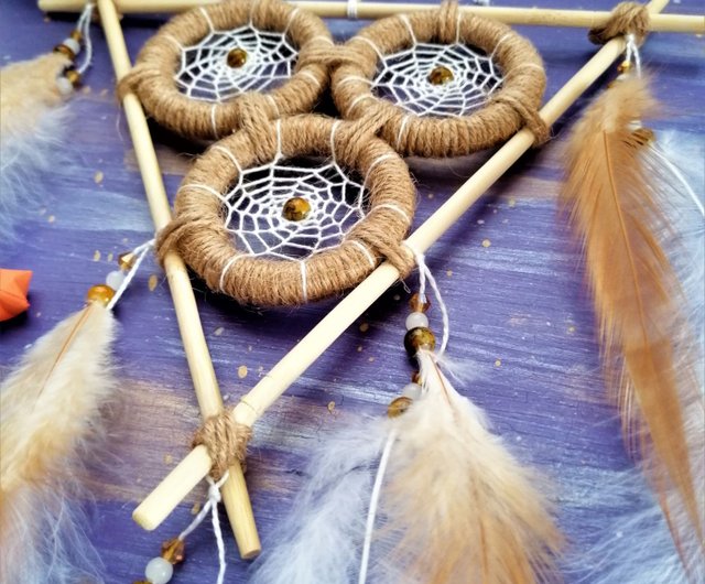 Beige dreamcatcher kit Feather wall hanging Shamanic amulet Bedroom boho  decor - Shop Purr Purple Dreams Wall Décor - Pinkoi