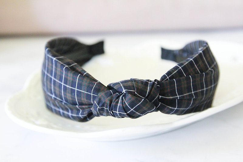 Classic black plaid knotted hair band headband - ที่คาดผม - ผ้าฝ้าย/ผ้าลินิน สีดำ