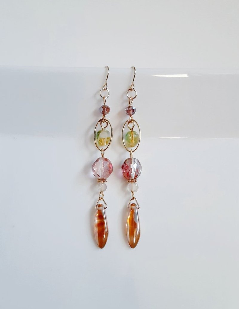 チェコビーズとオーバルフープのお洒落ロングピアス パープルブラウン 捷克珠 耳环 生日禮物 大人っぽい アレルギー対応ピアスまたはイヤリングに変更可能 - 耳環/耳夾/耳骨夾 - 玻璃 多色