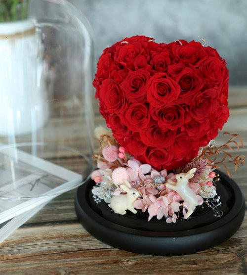 One Flower 浪漫永生花藝達人 【生日客製化禮物】永生花巨心型玫瑰樹花園發光座 紅 個人化字母