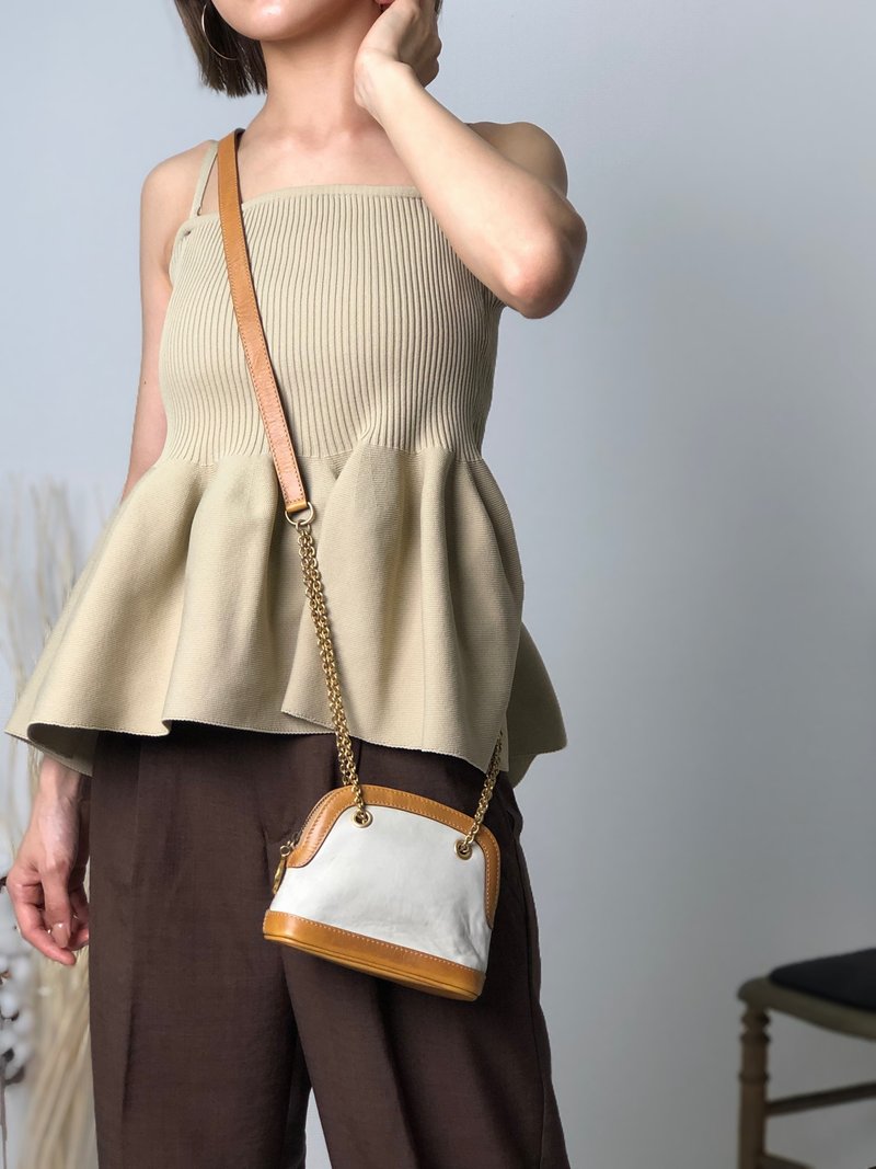 【 日本直送　名牌中古包 】CELINE セリーヌ ショルダーバッグ ベージュ サークルロゴチャーム レザー がま口 チェーンショルダー 2aechi - 側背包/斜背包 - 真皮 咖啡色