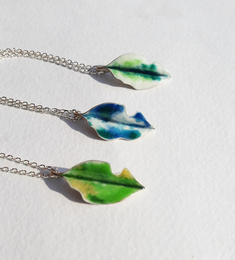 Tombé du ciel leaves falling from the sky - Necklaces - Sterling Silver Green
