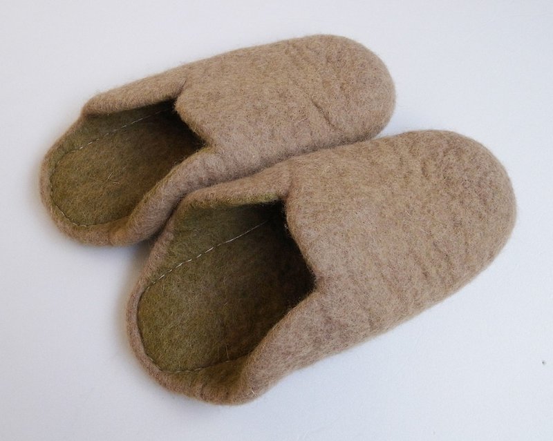 【Grooving the beats】Felt  Sippers / Felted Shoes / Wool Slippers / House Shoes / Indoor shoes（Light Brown） - รองเท้าแตะในบ้าน - ขนแกะ สีนำ้ตาล