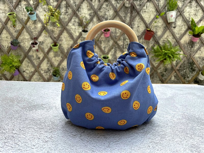 [Pure handmade] Smiley wooden ring handbag tote bag (large) - Handbags & Totes - Cotton & Hemp Blue