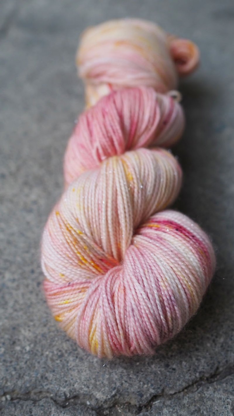 Hand dyed socks line - plum sparkling water (spark) - Knitting, Embroidery, Felted Wool & Sewing - Wool Multicolor