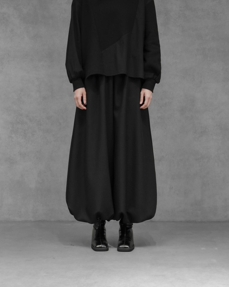 MUKK DESIGN 立體剪裁燈籠褲 - 女長褲 - 聚酯纖維 黑色