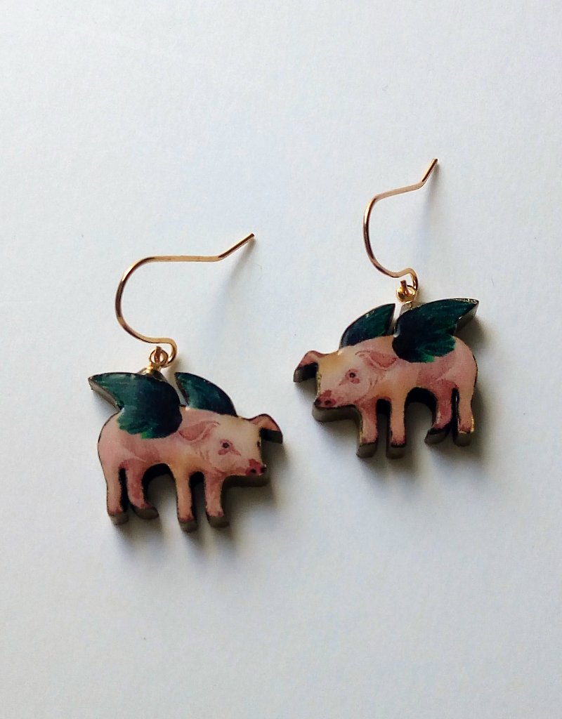 Flying piglet earrings - Earrings & Clip-ons - Wood Pink