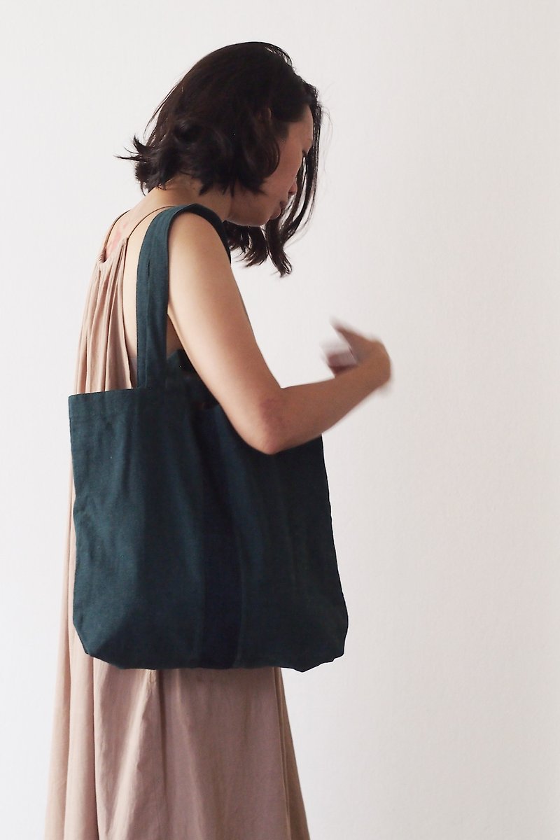 Minimal Style Tote Bag – Deep Blue Grey with Dark Blue Strip - 其他 - 棉．麻 藍色