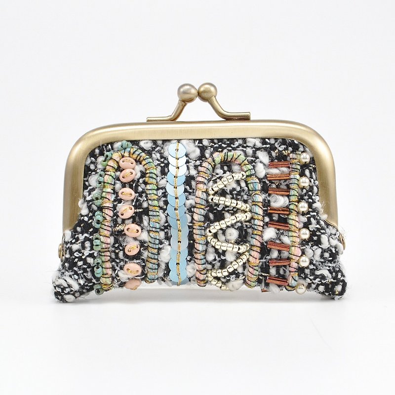 tiny purse with frame, coin purse, white purse, accessory purse, No,1 - กระเป๋าเครื่องสำอาง - ขนแกะ ขาว