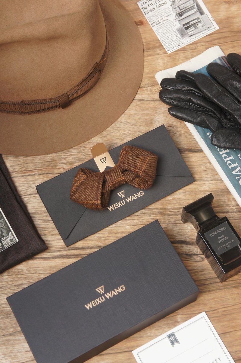 WEIXUWANG Folding Series Original Handmade Bow Ties - หูกระต่าย/ผ้าพันคอผู้ชาย - ผ้าฝ้าย/ผ้าลินิน สีแดง