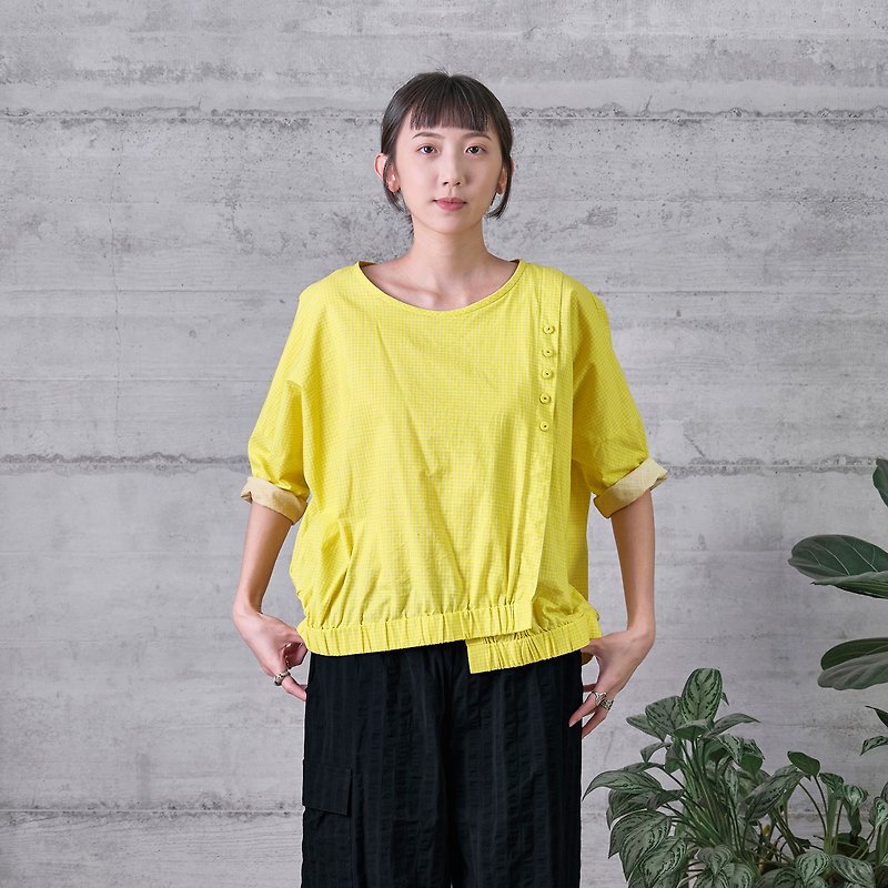 Asymmetrical three-quarter sleeve top - เสื้อผู้หญิง - ผ้าฝ้าย/ผ้าลินิน สีเหลือง