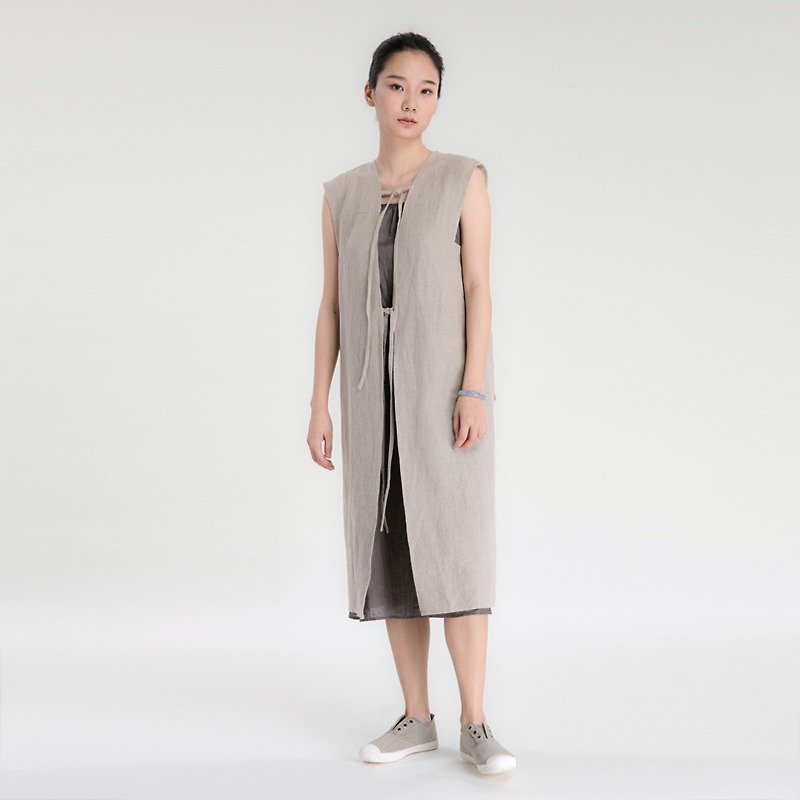 BUFU  linen two-way-wear long vest  CS170210 - เสื้อกั๊กผู้หญิง - ผ้าฝ้าย/ผ้าลินิน สีกากี