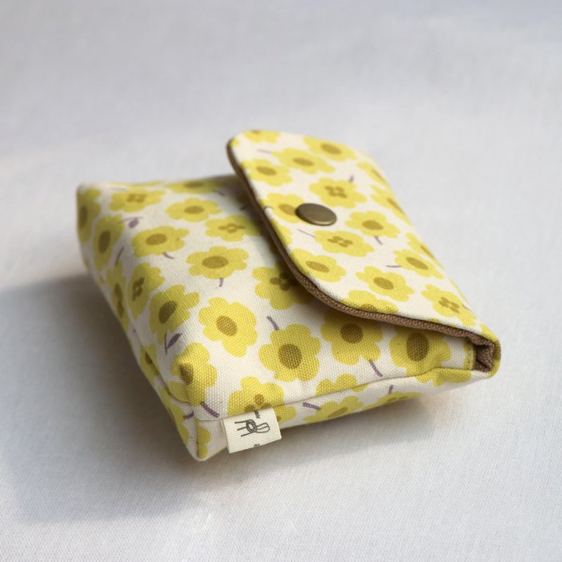 【MY HANDMADE】 黃花Vintage 錢包 化妝包 - 零錢包/小錢包 - 棉．麻 
