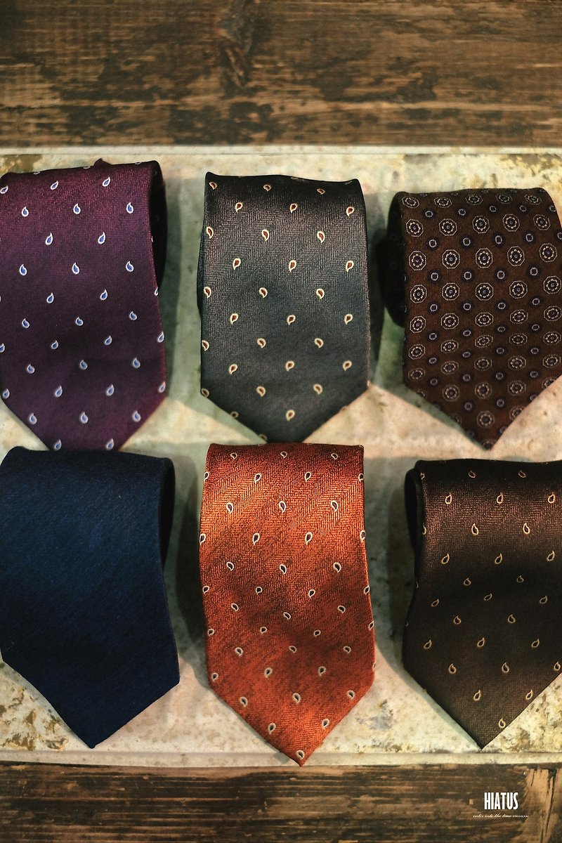 HIATUS Classic Silk Tie - เนคไท/ที่หนีบเนคไท - ผ้าไหม หลากหลายสี
