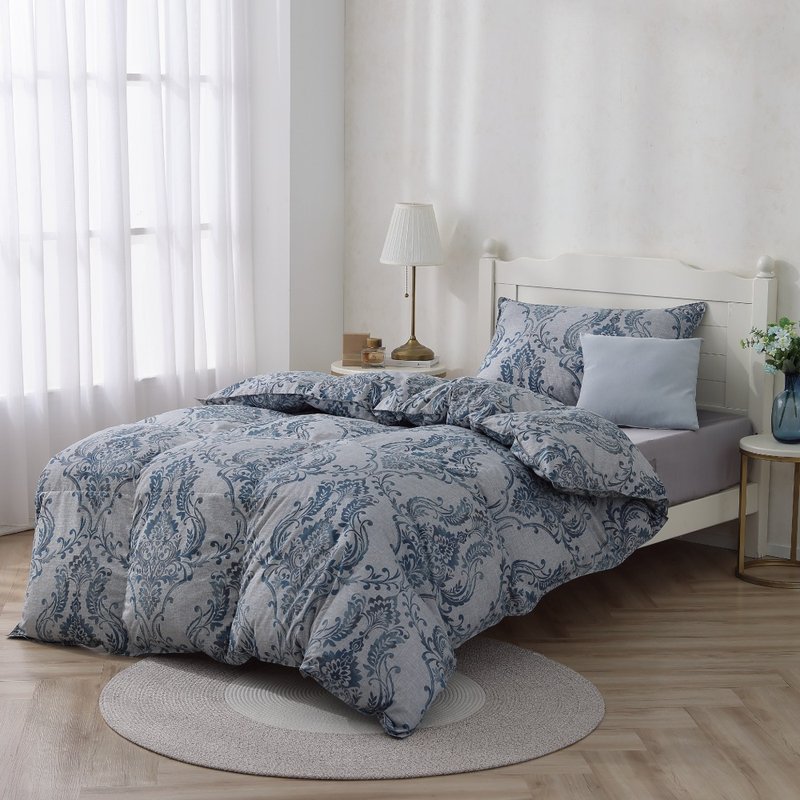 Double/Winter Moon Duvet/Good Storage, Machine Washable, No Duvet Cover, Super Warm-Classic Blue - Blankets & Throws - Down 