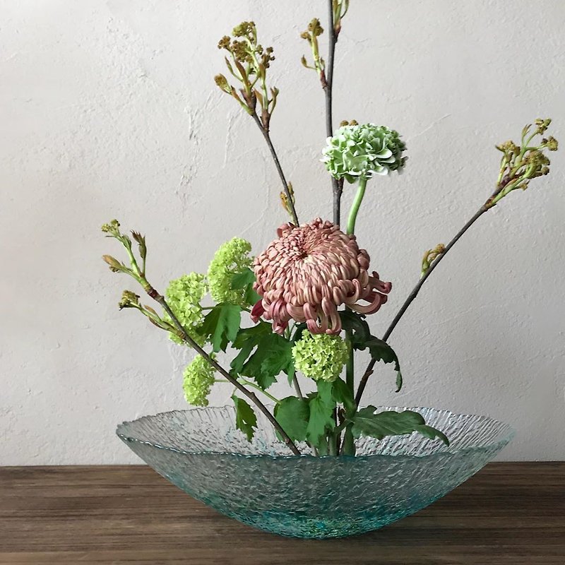 日本の津軽にある手作りの朝露滴ガラスボウル - 花瓶・植木鉢 - ガラス 透明
