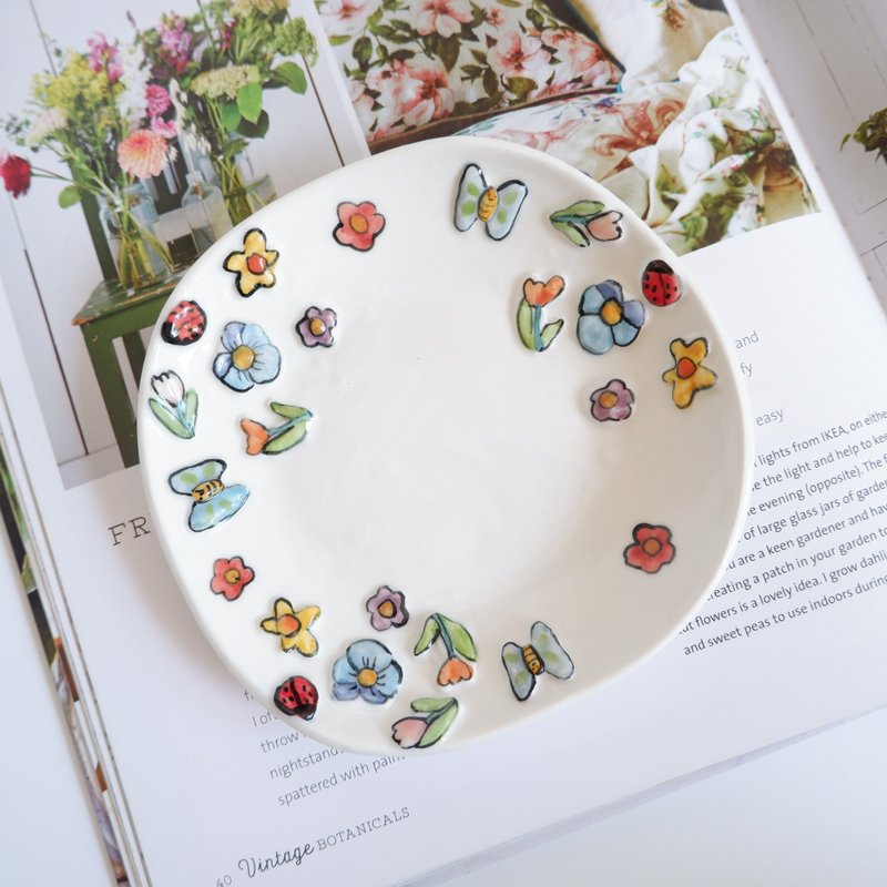 blooming flower trinket 4 | ceramic handmade saucer - ที่รองแก้ว - ดินเผา หลากหลายสี