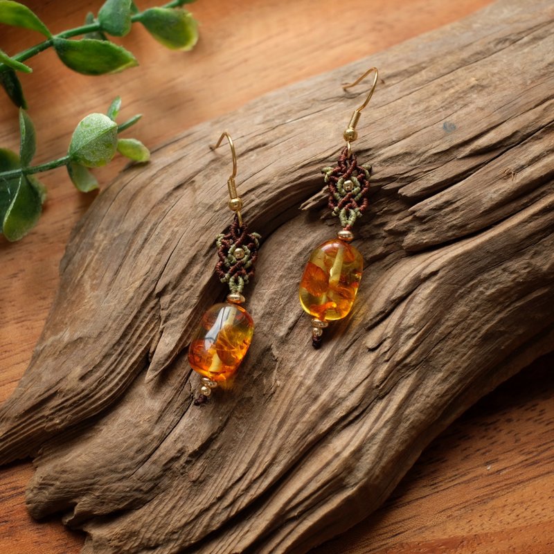 Amber Macrame Earrings - ต่างหู - เส้นใยสังเคราะห์ 