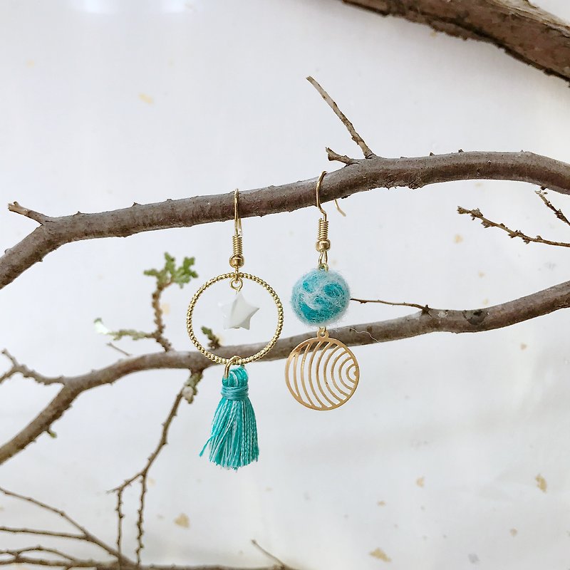 Dream hand-made wool felt tassel earrings can be changed to Clip-On - Earrings & Clip-ons - Wool Blue