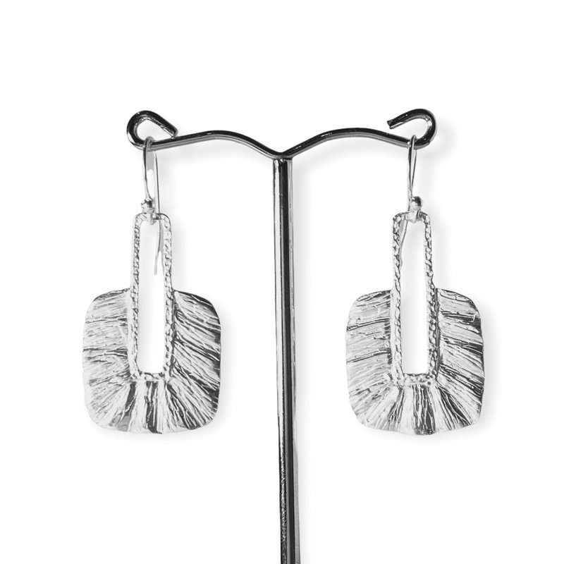 Leaf Dangle Earrings Handmade Minimalist 925 Sterling Silver - 耳環/耳夾/耳骨夾 - 銀 銀色